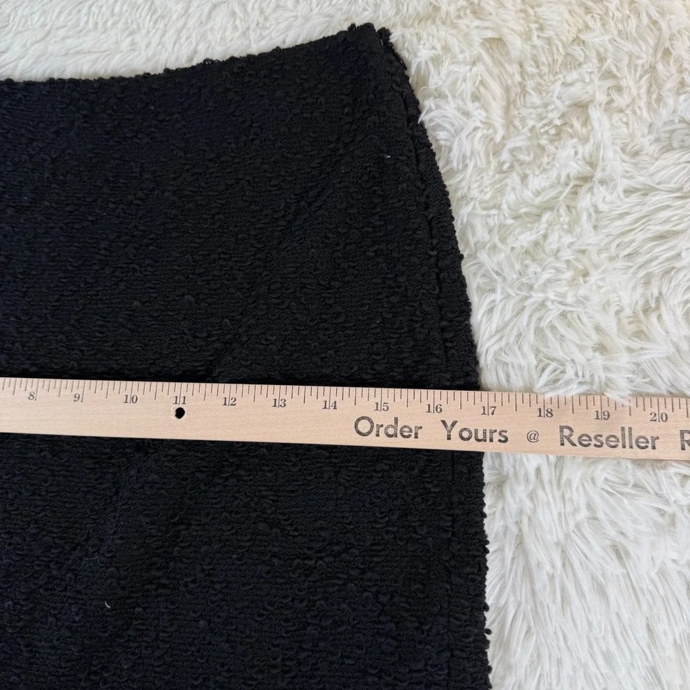 St. John Black Textured‎ Knit Boucle Tweed Fringe Trim Pencil Skirt Size 2 - Picture 5 of 14